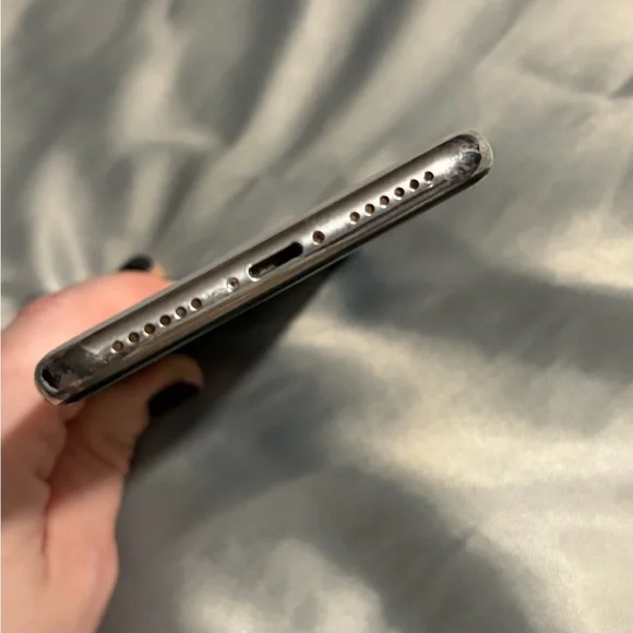 iPhone X 10 64gig T-Mobile locked great condition - Picture 3 of 6